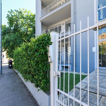 Primopiano - Bonomi Apartment Milan Bagian luar foto