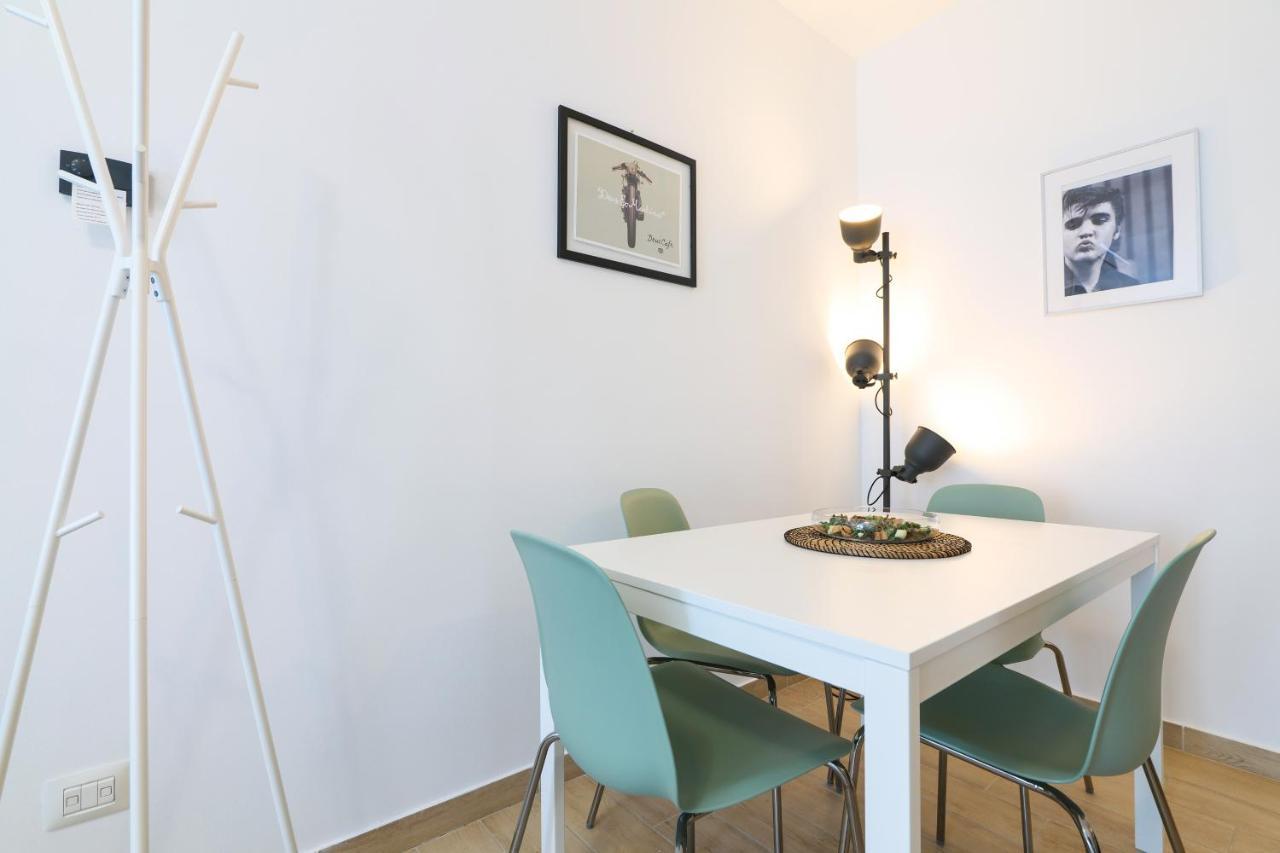 Primopiano - Bonomi Apartment Milan Bagian luar foto