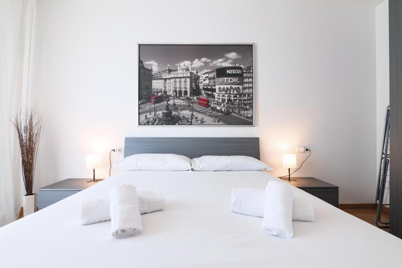 Primopiano - Bonomi Apartment Milan Bagian luar foto