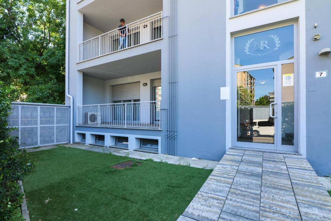 Primopiano - Bonomi Apartment Milan Bagian luar foto