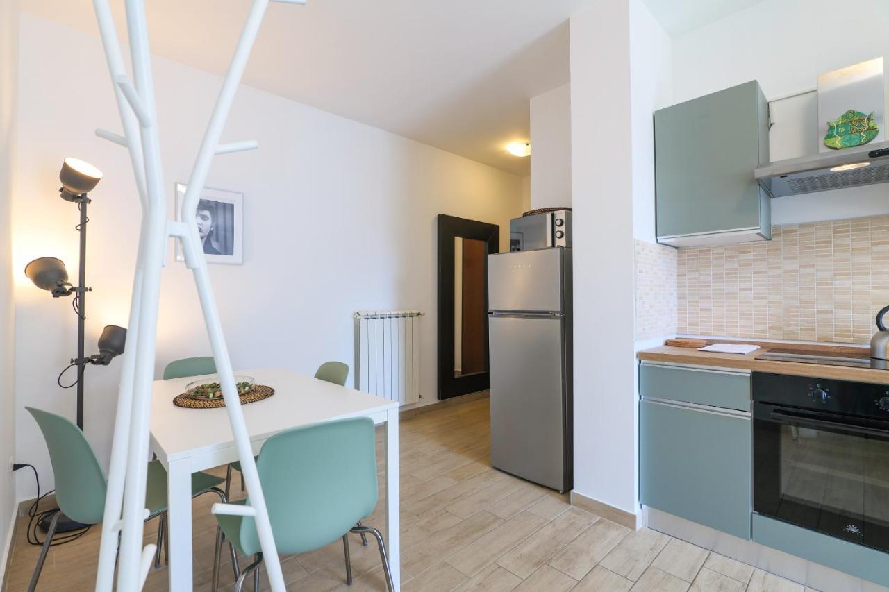 Primopiano - Bonomi Apartment Milan Bagian luar foto