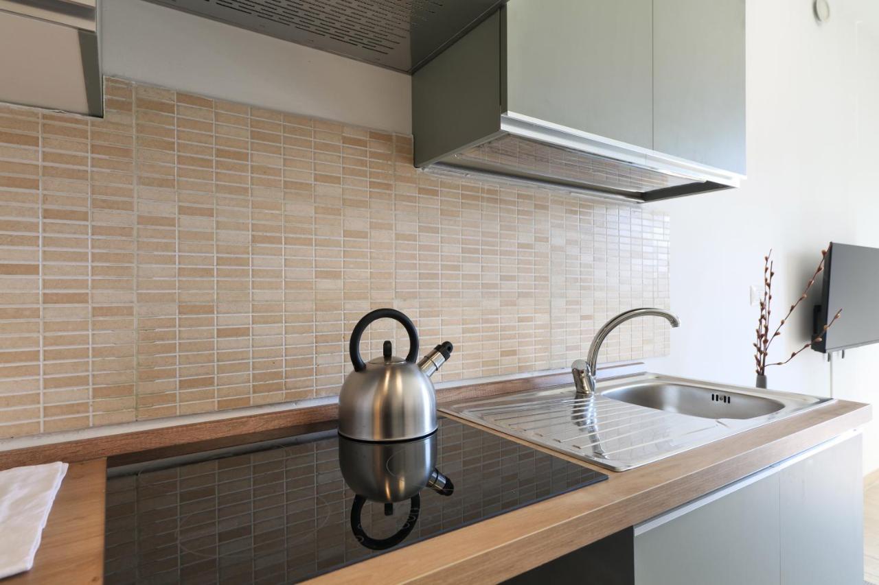 Primopiano - Bonomi Apartment Milan Bagian luar foto