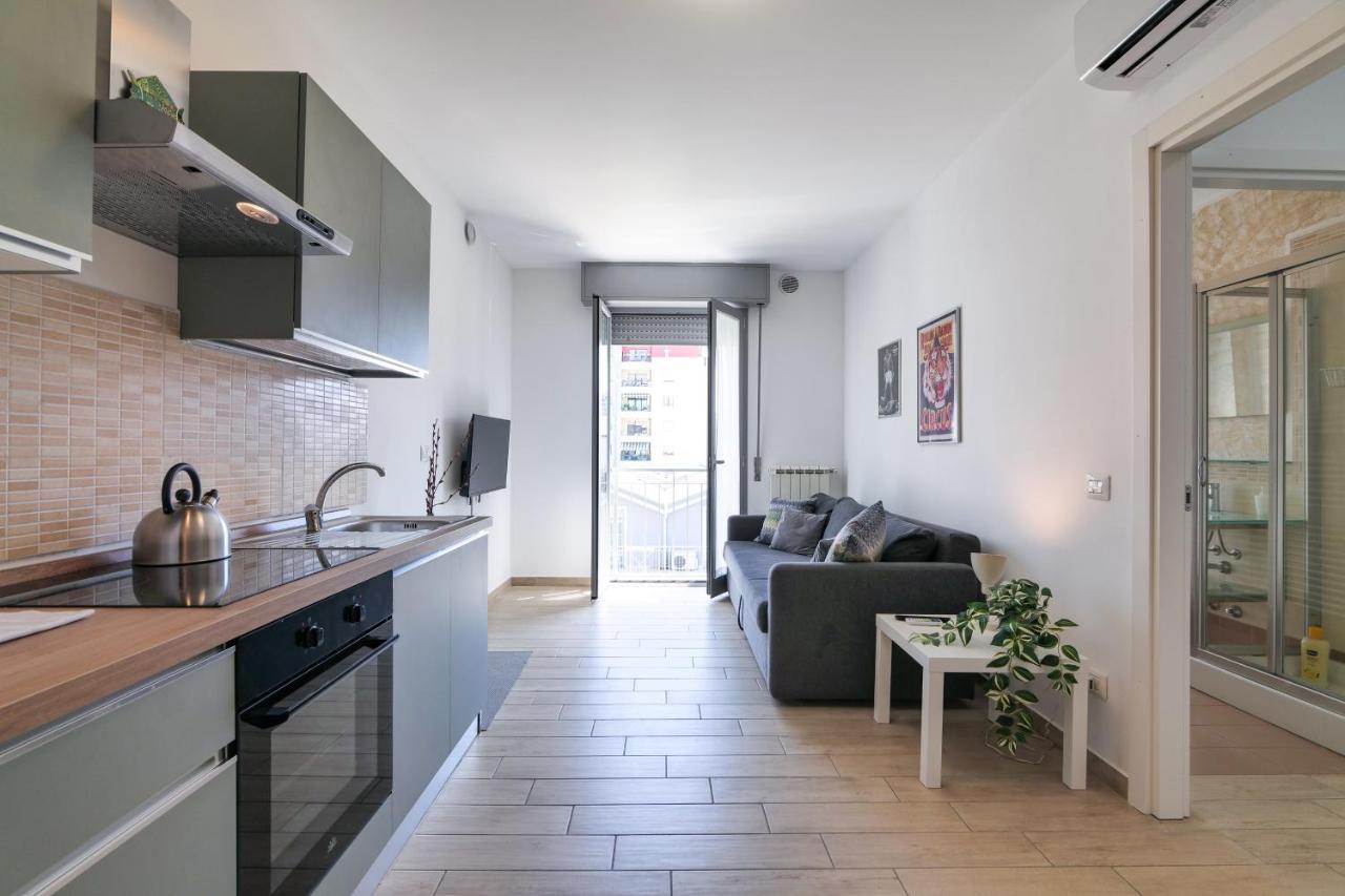 Primopiano - Bonomi Apartment Milan Bagian luar foto