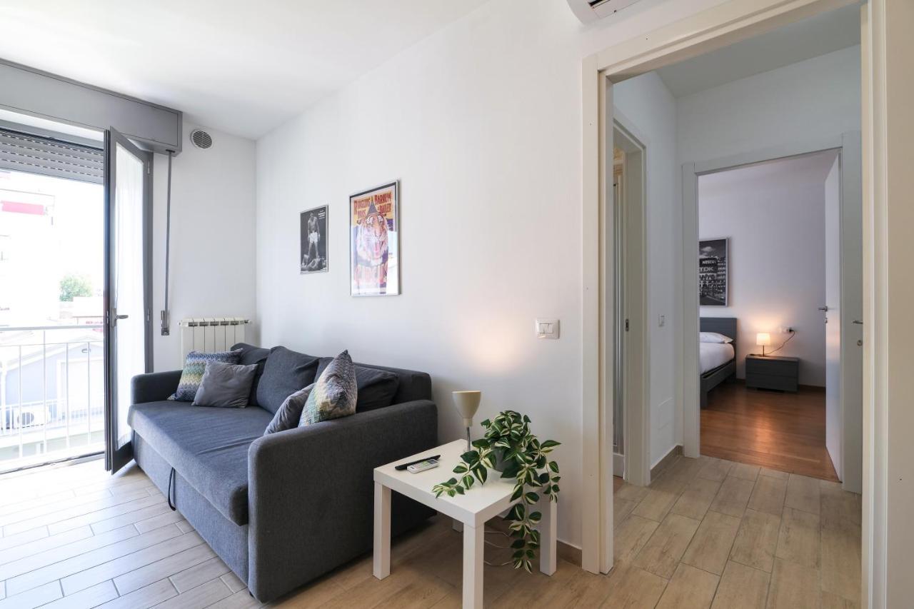 Primopiano - Bonomi Apartment Milan Bagian luar foto