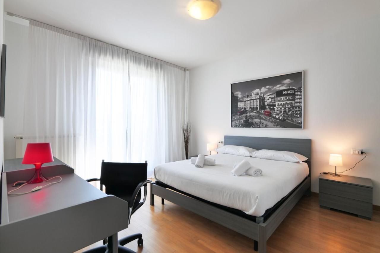 Primopiano - Bonomi Apartment Milan Bagian luar foto