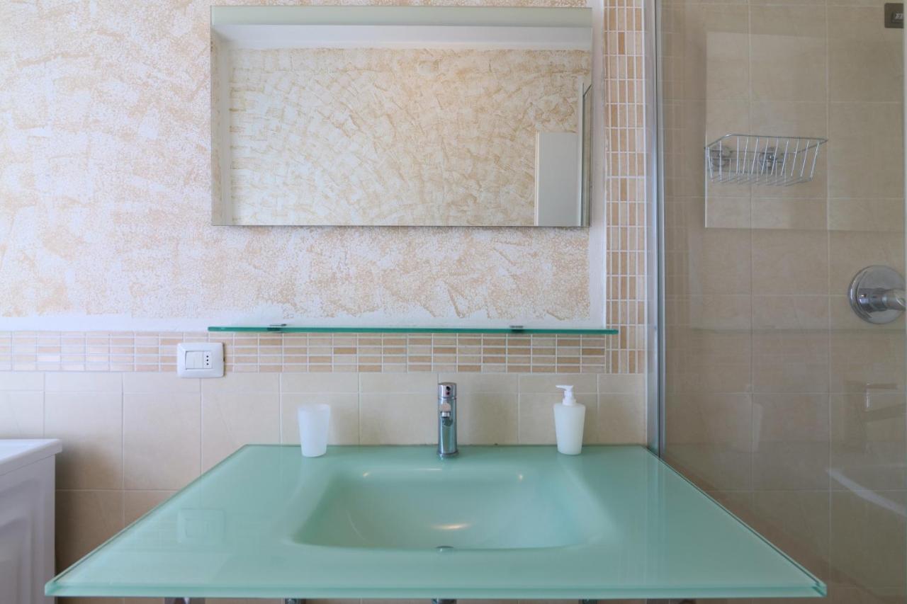 Primopiano - Bonomi Apartment Milan Bagian luar foto